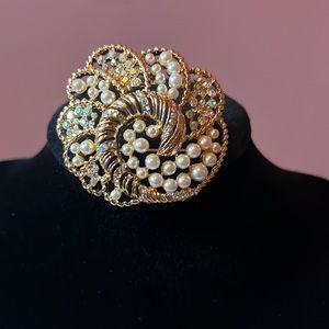 brooch new never used